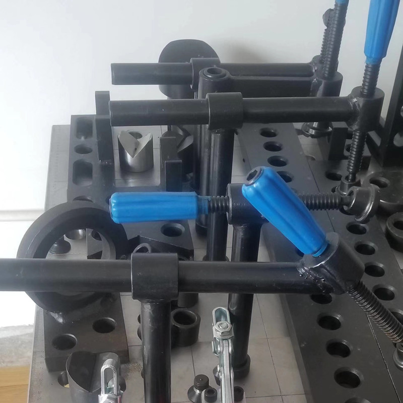 Prečítajte si viac o zváračskej tabuľke 3×5